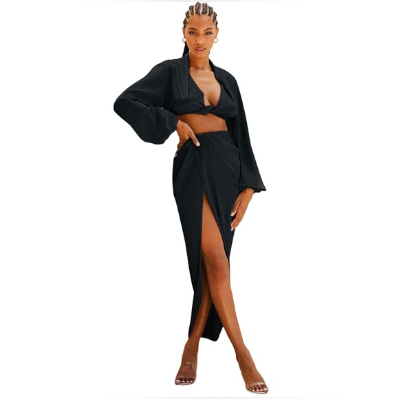 Private Label Runway Dresses & Skirts - NWT. Draped High Low Slit Skirt Set In Black.